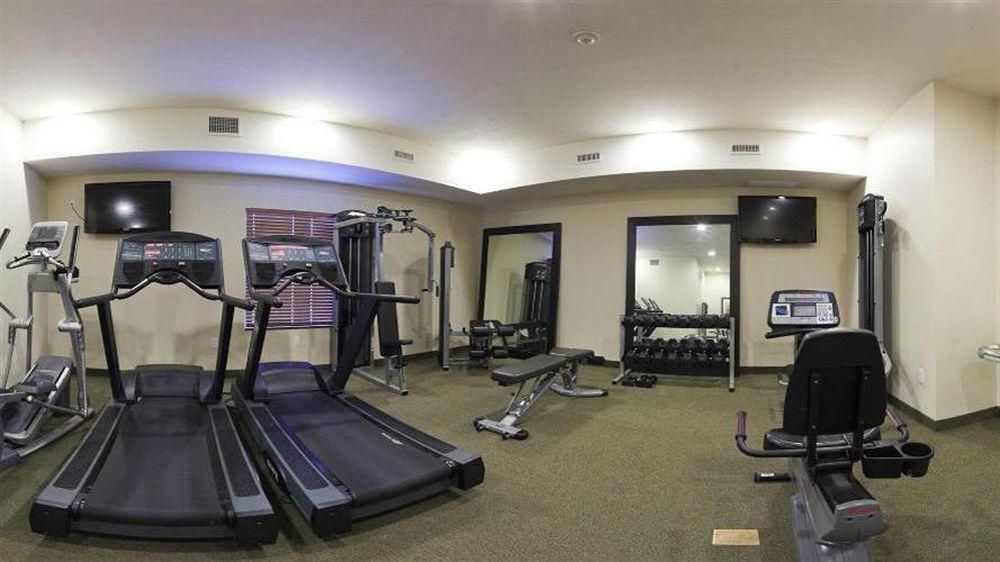 Holiday Inn Express & Suites North Topeka Extérieur photo