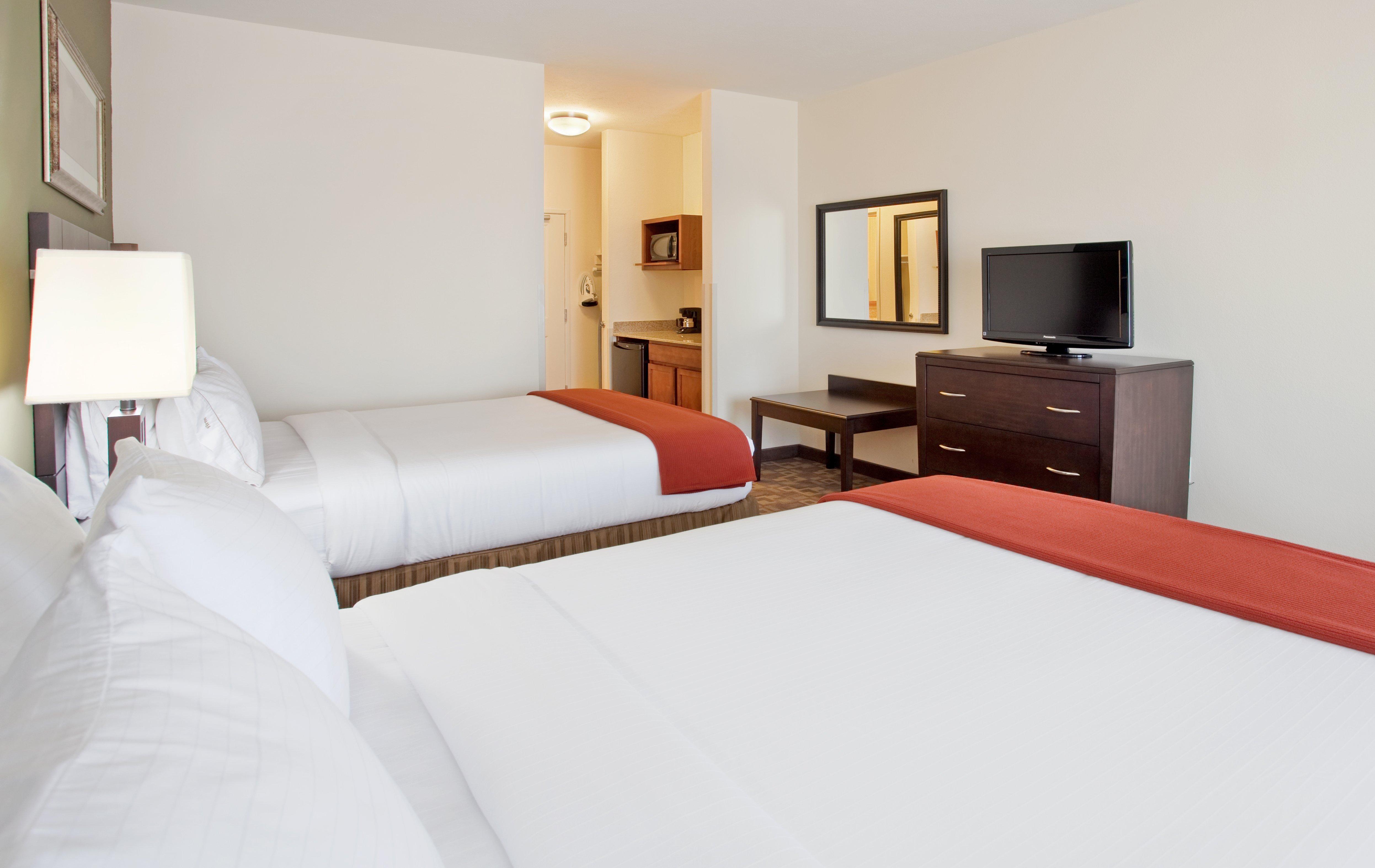 Holiday Inn Express & Suites North Topeka Extérieur photo