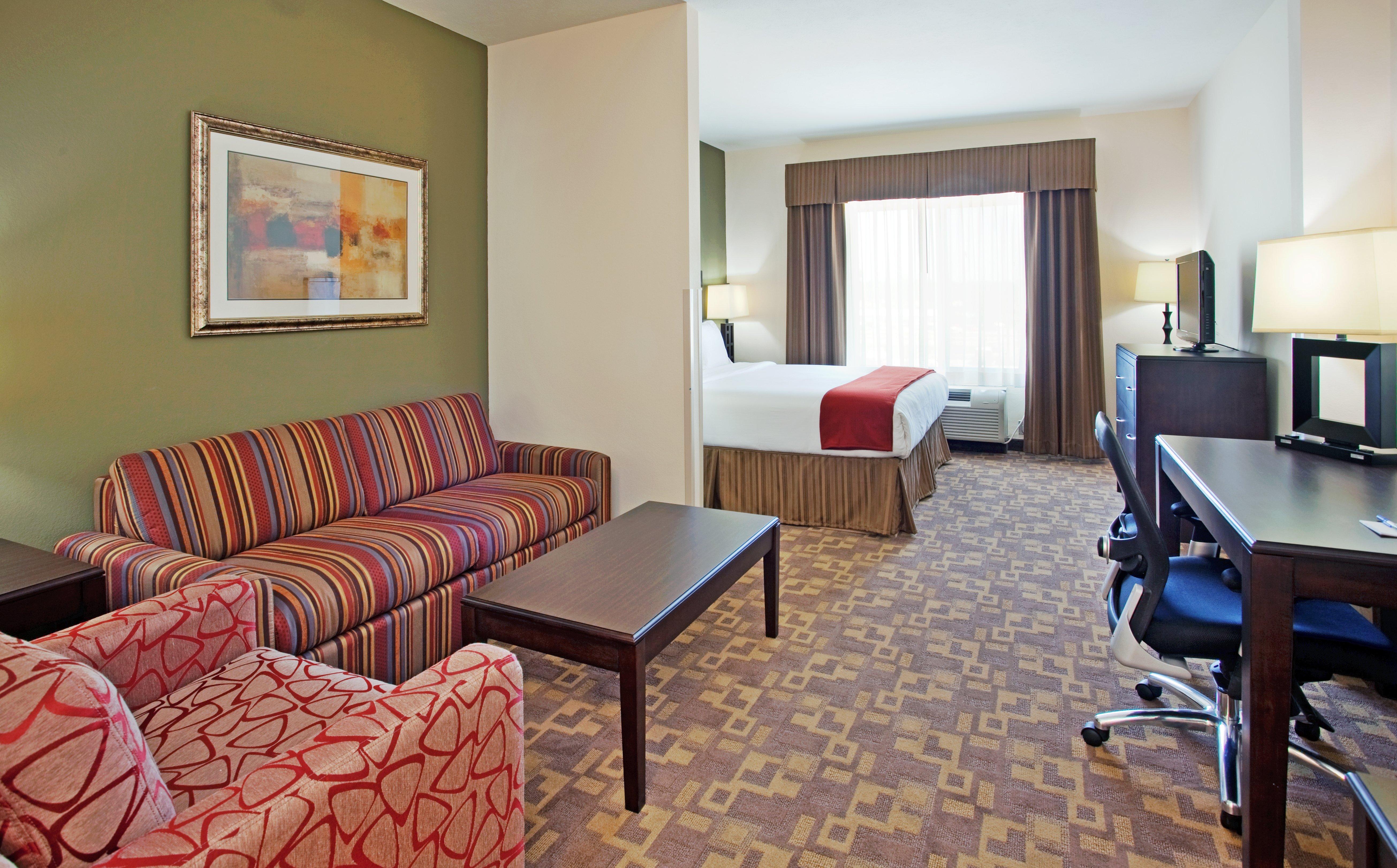 Holiday Inn Express & Suites North Topeka Extérieur photo